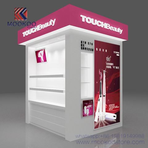 Szklana kosmetyczna gablota